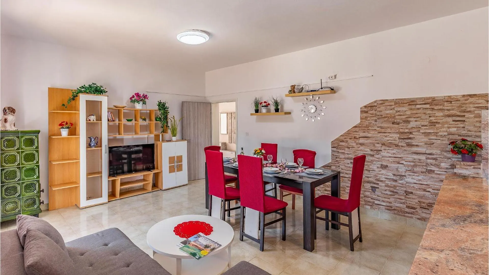 Nice Home In Liznjan With Kitchen Sisan 0*,  Croatia